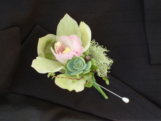 Boutonnieres ar savām rokām