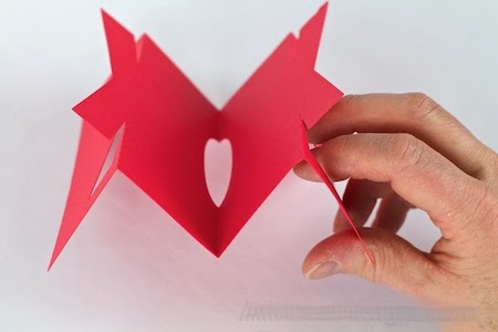 14.februārī mēs izgatavojam skaistu tilpuma Valentīnu - meistarklasi ar fotoattēlu