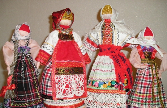 Mēs izgatavojam Maslenitsa lelli ar savām rokām.
