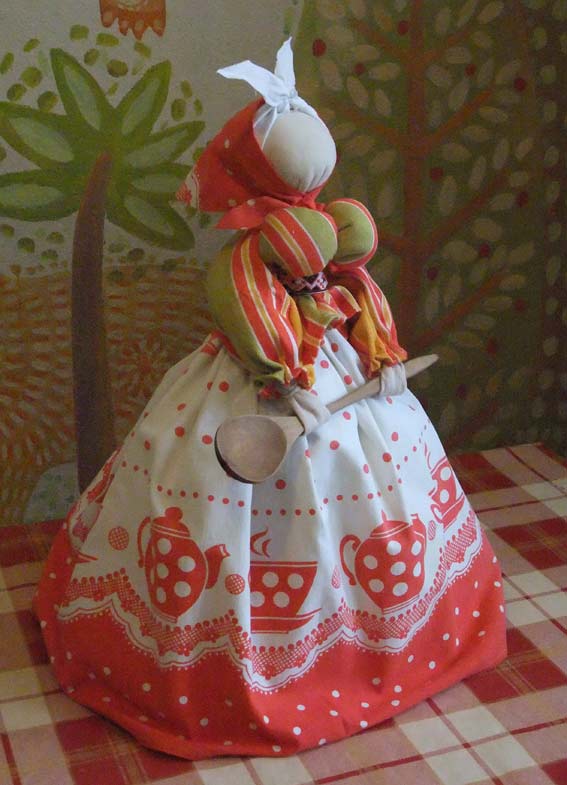 Mēs izgatavojam Maslenitsa lelli ar savām rokām.