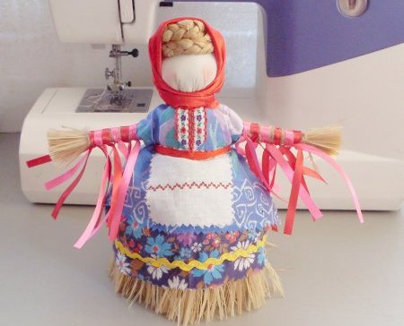 Mēs izgatavojam Maslenitsa lelli ar savām rokām.