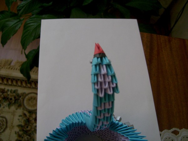 Kā padarīt gulbju origami no moduļiem - soli pa solim instrukciju ar fotogrāfijām un video