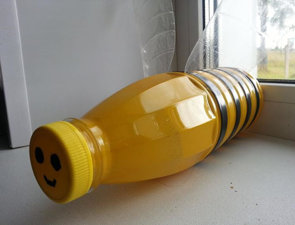 Jaunas amatniecības no plastmasas pudeles ar savām rokām dārzā un dārzā
