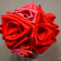 Rozes no rokām ar savām rokām Rozes no rokām ar savām rokām