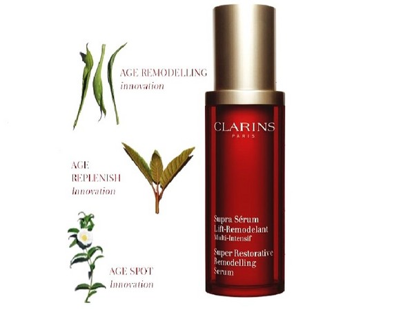 Ideāla ķēde: Clarins Multi-Intensifa seruma modelēšana