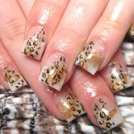 Leoparda manikīrs