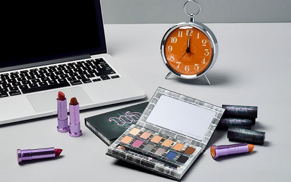 Nekas nevajadzīgs: universāla kosmētikas kolekcija Urban Decay Nocturnal 2017