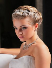 Frizūras 2012 gada prom