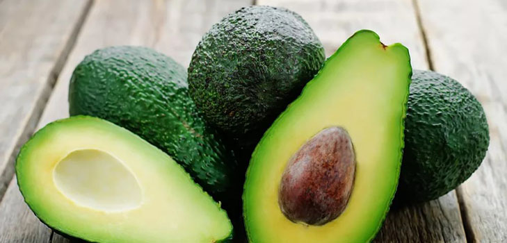Kā pareizi ēst avokado
