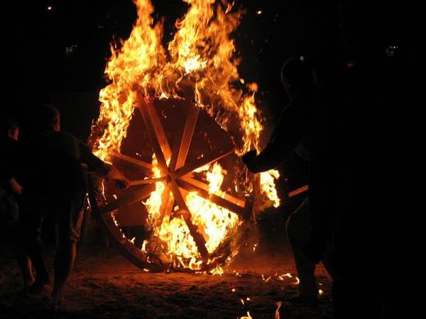 Dziesmas Pankūka dienā: krievu tautas eļļas dziesmu teksti