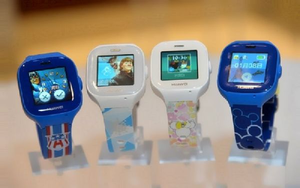 Dāvana pirmajiem skolotājiem: bērnu smart pulksteņi Huawei Honor Xiao K