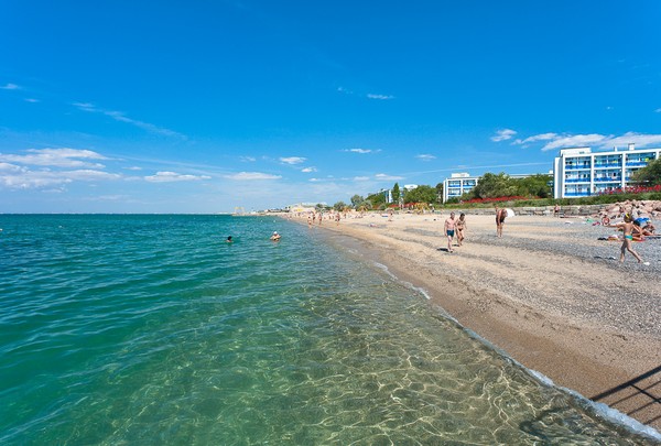 Laikapstākļus Krimā 2016. gada septembrī prognozē hidrometeoroloģiskais centrs, Krima vidējā temperatūra ūdenī un gaisā septembrī un pārskati par pussalas viesiem.