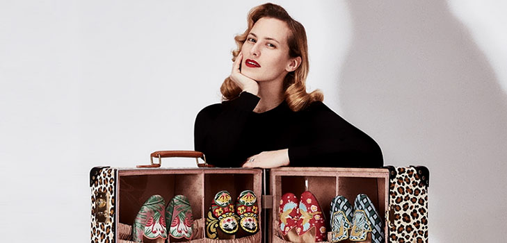 Laiks atpūtai: ceļojumu kolekcija Globe-Trotter x Charlotte Olympia