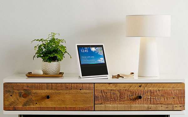 Gudrā mājas akustika: Amazon Echo Show sistēma