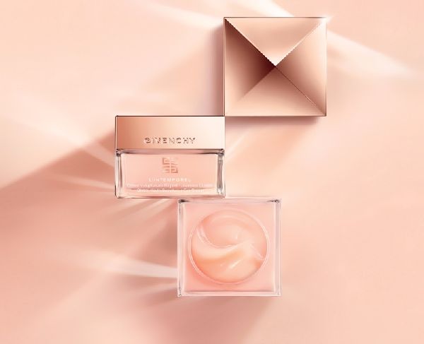 Saules gaisma pret grumbām: anti-age line Givenchy L'Intemporel