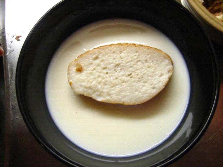 maizīte pienā