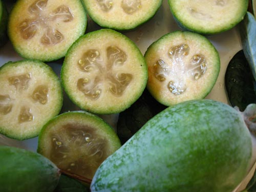 Feijoa ar cukuru, labākās receptes ar fotogrāfijām