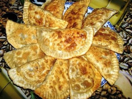 Kaukāziešu pīrāgi ar gaļu - ķebureks Kaukāziešu pīrāgi ar gaļu - ķebureks