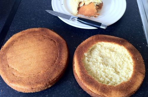 Delicious un neparasta kūka multivarka - soli pa solim ar fotogrāfijām