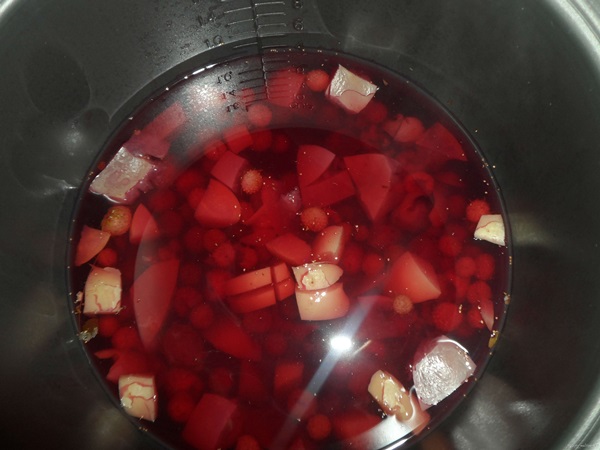 Garšīgs aveņu kompots ziemai