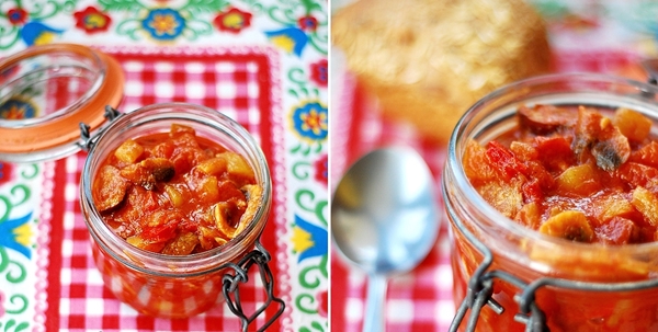Lecho bulgāru piparu ar tomātu pastai ziemai - foto recepte