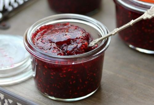 Aveņu ievārījums ar medu