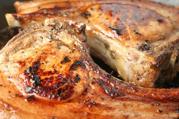 liellopu gaļa cepeškrāsnī