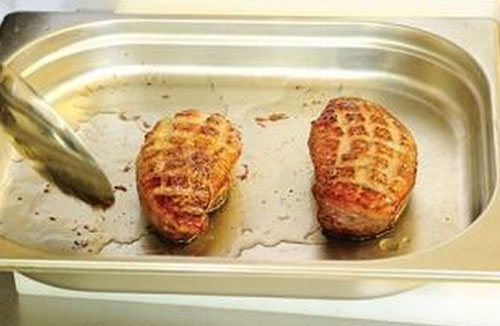 ielieciet to uz cepešpannas 