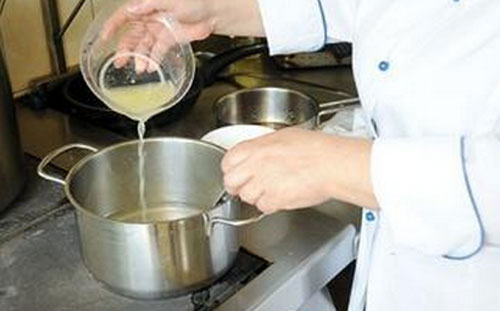 Saspiediet sāli no citroniem