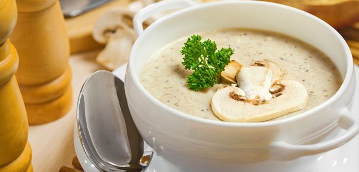 Sēņu zupa ir lielisks ēdiens ikdienas galdam Sēņu zupa ir lielisks ēdiens ikdienas galdam
