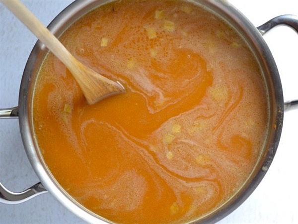 Delicious ķirbju zupa