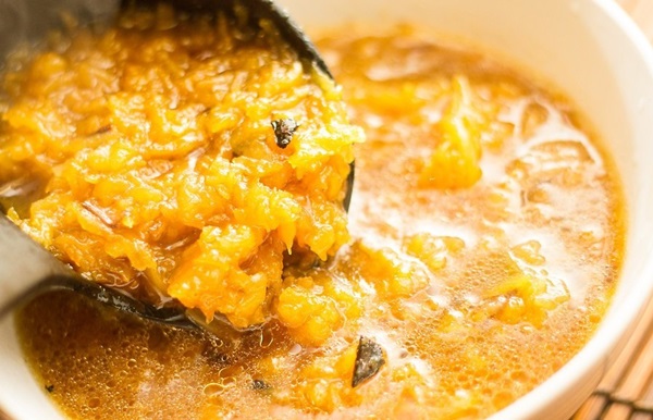 Delicious ķirbju zupa