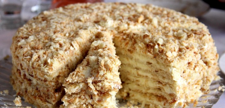 Cake ceptuve: mēs sagatavojam mīksto cepumu kūkas par labākajām receptēm