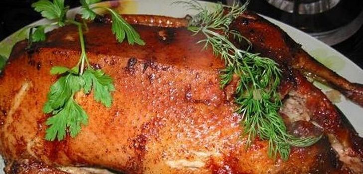 Pīle krāsnī: kā gardu gatavot?
