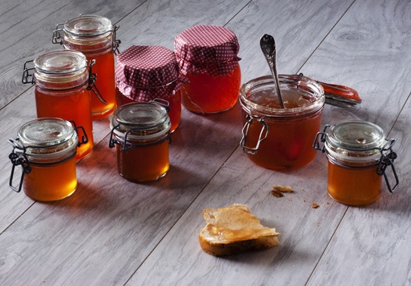 Jam no cidonijas: visgaršīgākās receptes ar fotogrāfijām
