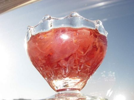 Jam no rožu ziedlapiņām Jam no rožu ziedlapiņām
