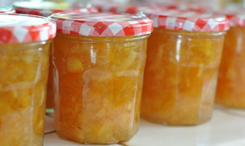 Citronu-ingvera ievārījums ar medu bez ēdiena gatavošanas