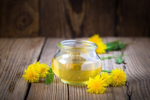Jam un medus no dandelions ar citronskābi un bez skābes