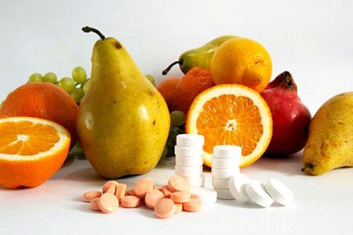 Vitamīni acīm: ar pilieniem un tablešu veidā